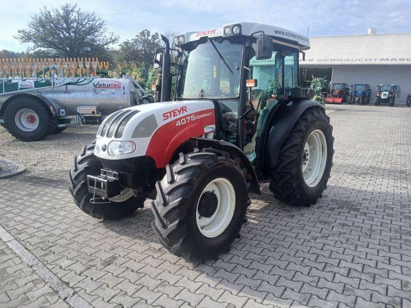 Steyr Kompakt 4075 Komfort 1