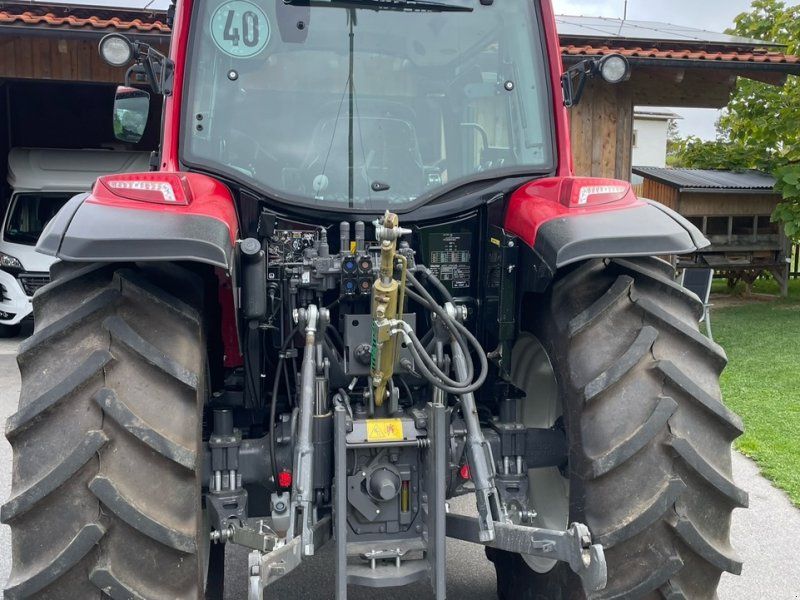 Valtra A85