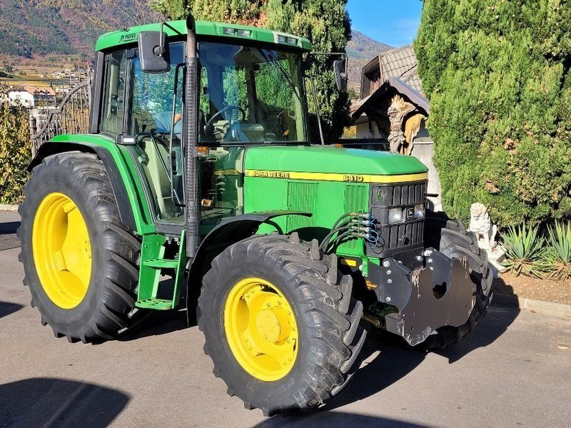 John Deere 6410 GB330