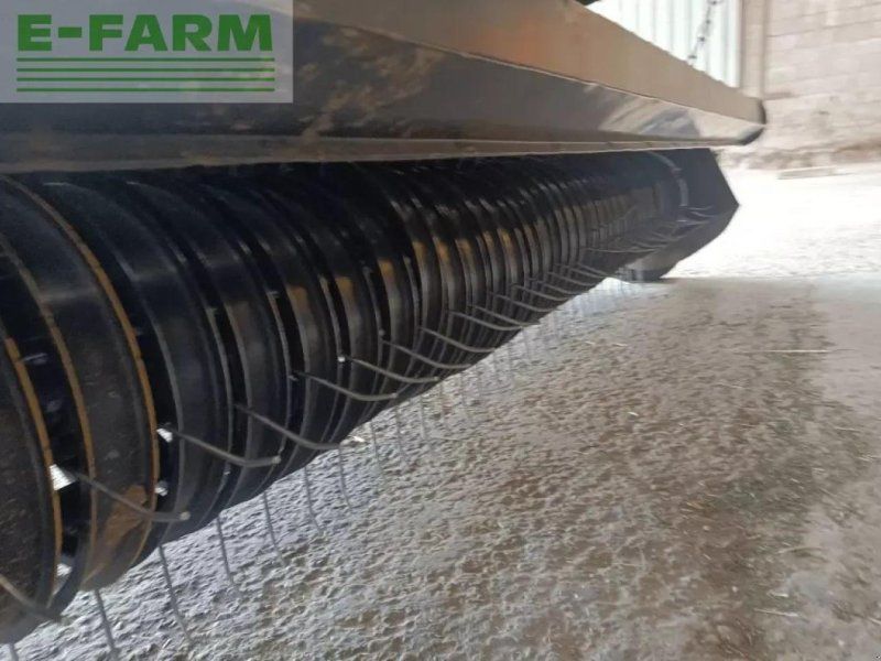 New Holland br7070 crop cutter