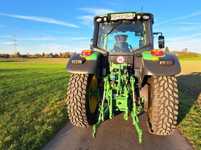 John Deere 6120 M