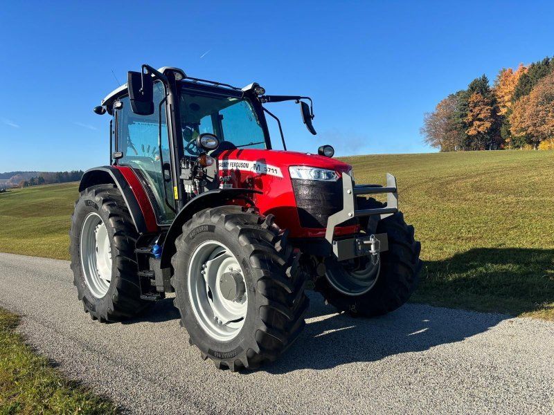 Massey Ferguson 5710 M Dyna-4