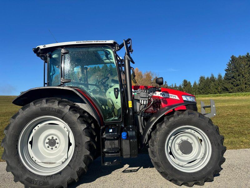 Massey Ferguson 5710 M Dyna-4