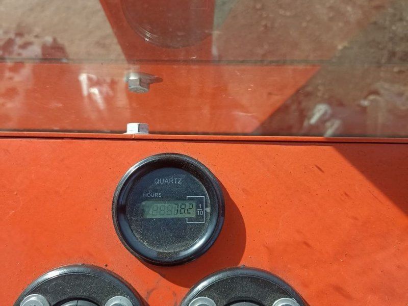 1 Tonnen Bagger mit Kabine – Bastlerfahrzeug