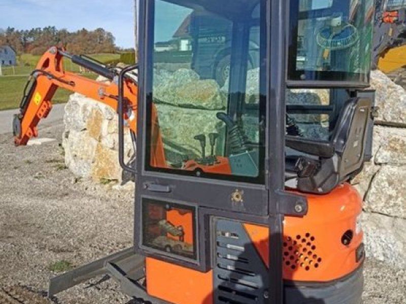 1 Tonnen Bagger mit Kabine – Bastlerfahrzeug