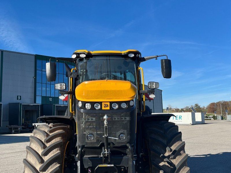 JCB FASTRAC 8330 ICON