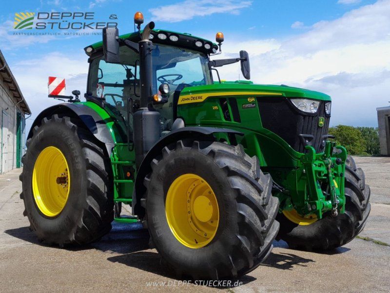 John Deere 6R 215