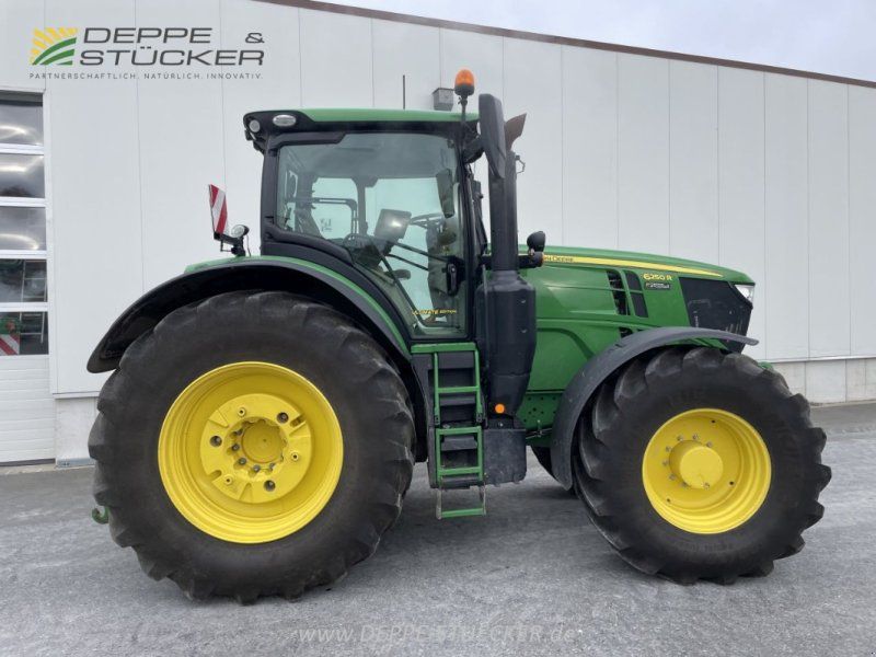 John Deere 6250R