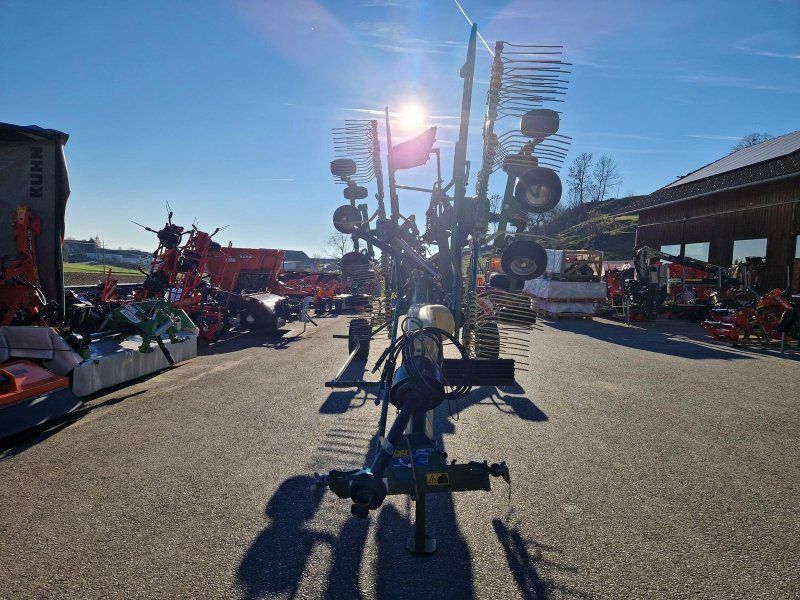 Krone TS 680 Twin mit hydraulischer Kreiselfixierung