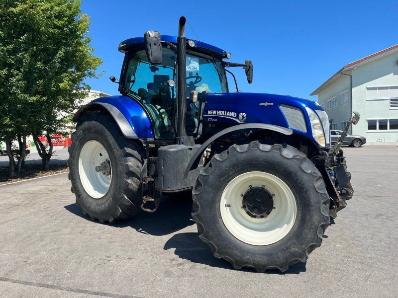 New Holland T 7.270