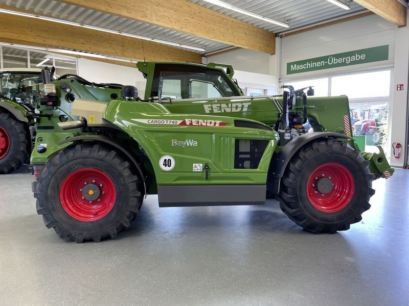 Fendt CARGO T740 