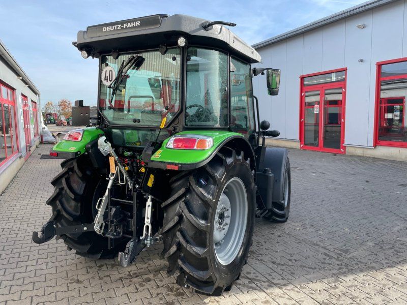 Deutz-Fahr 5080D Keyline mit Frontlader