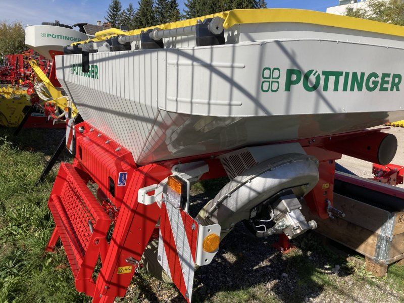Pöttinger Pöttinger AMICO F Fronttank