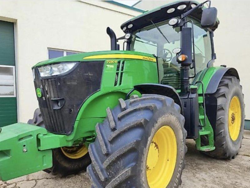 John Deere 7230 R