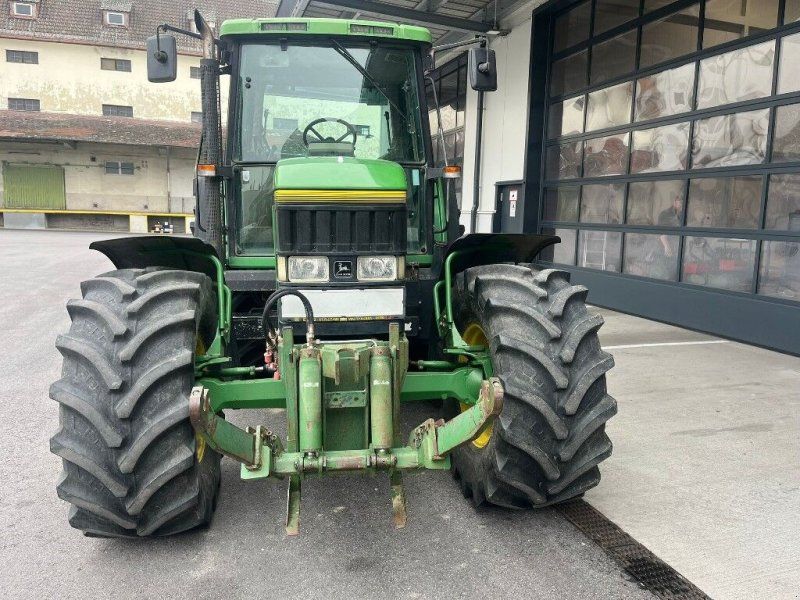 John Deere 6600