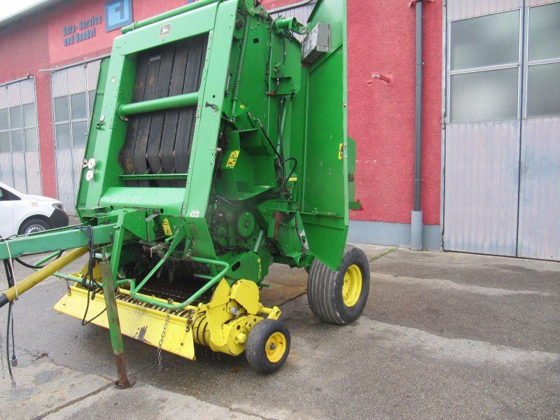 John Deere 590