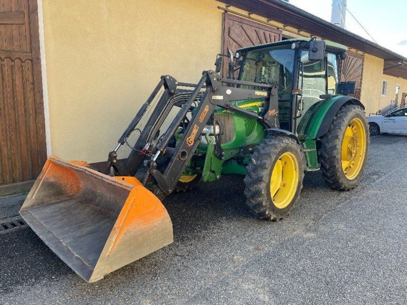 John Deere 5720