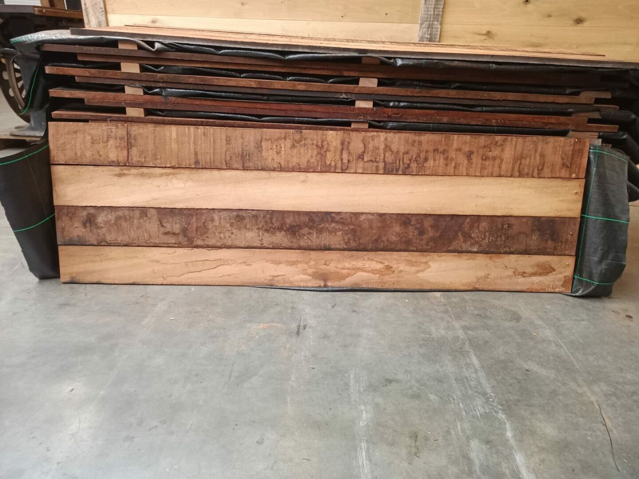 Beschoeiingschotten op voorraad, hardhouten schotten in Ter Aar