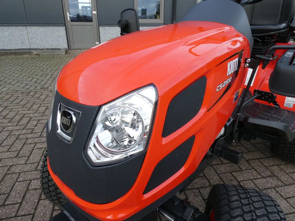 Kioti CS2510 4wd HST / 00001 Draaiuren / Hoge Gazonwielen