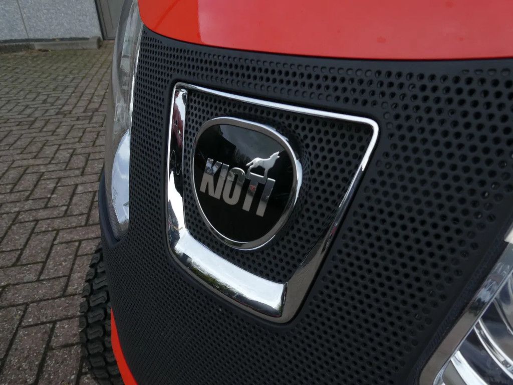 Kioti CS2510 4wd HST / 00001 Draaiuren / Hoge Gazonwielen