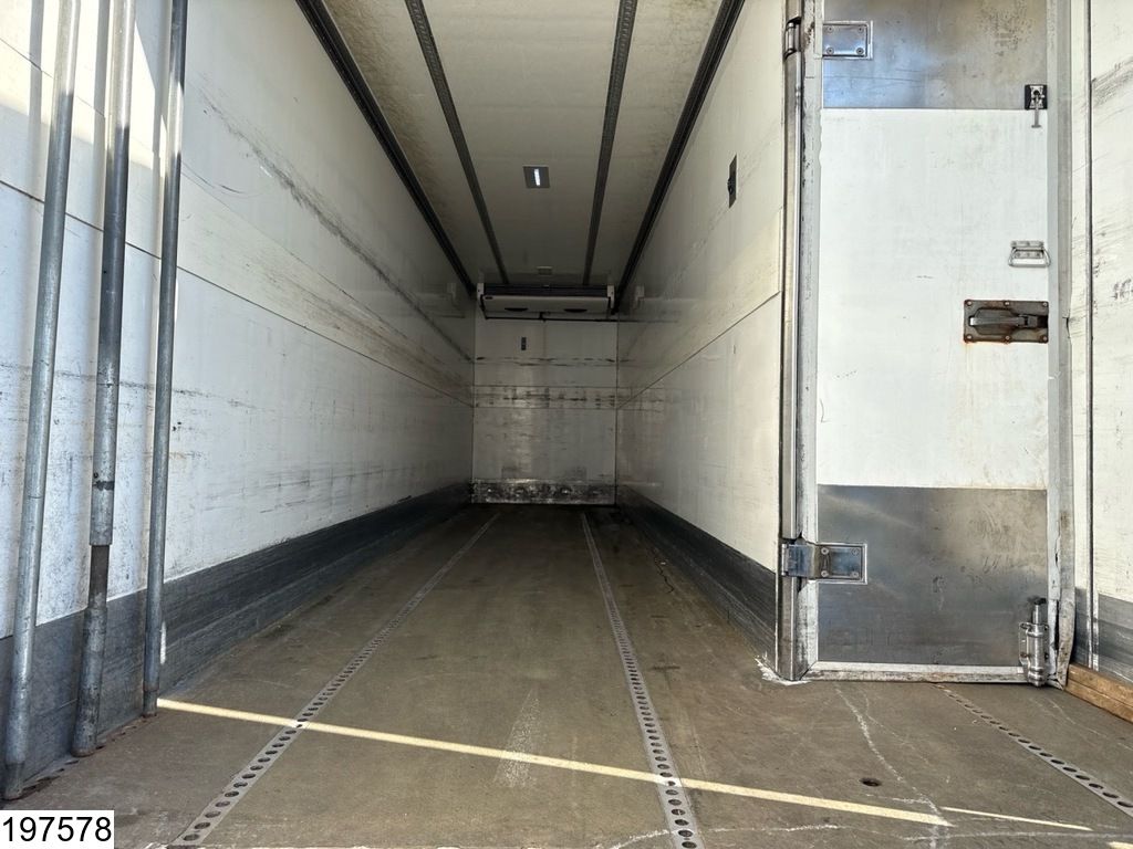 Scania P 230 Carrier, Dhollandia