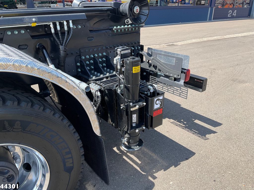 Volvo FMX 500 8x4 Euro 6 Hiab 65 Tonmeter laadkraan + Multilift 25 Ton haakarmsysteem NEW AND UNUSED!