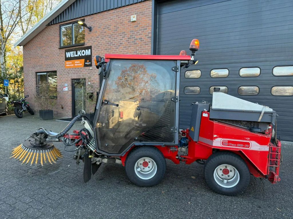 Nimos DM-Trac 205 OKB-70- Onkruidborstelmachine Werktuigendrager 4X Hydraulische functie