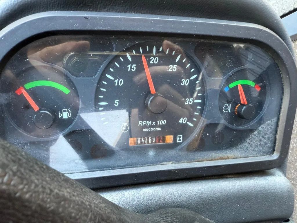 Nimos DM-Trac 205 OKB-70- Onkruidborstelmachine Werktuigendrager 4X Hydraulische functie