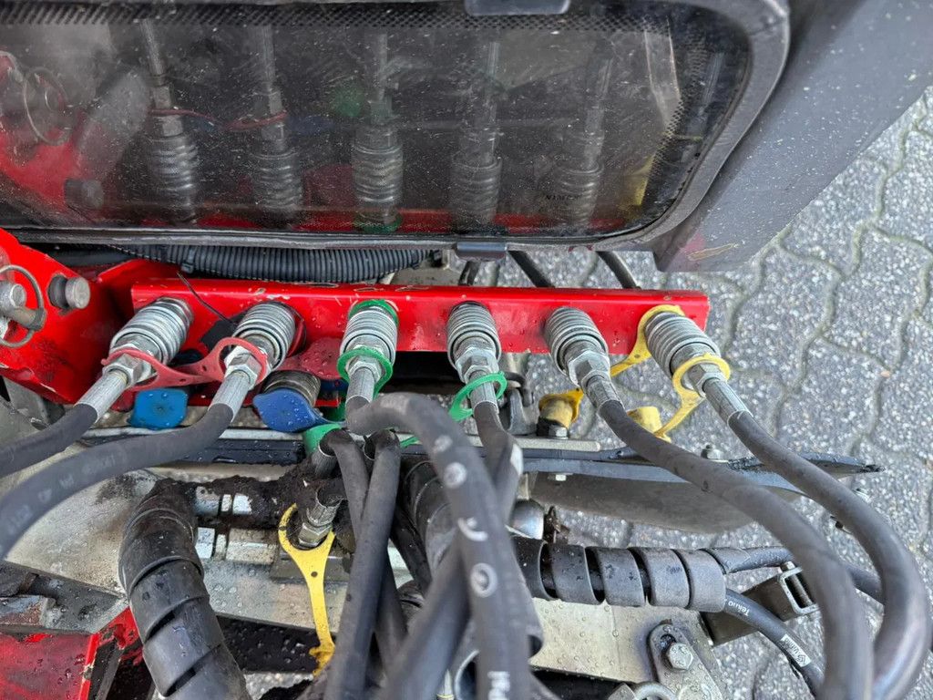 Nimos DM-Trac 205 OKB-70- Onkruidborstelmachine Werktuigendrager 4X Hydraulische functie