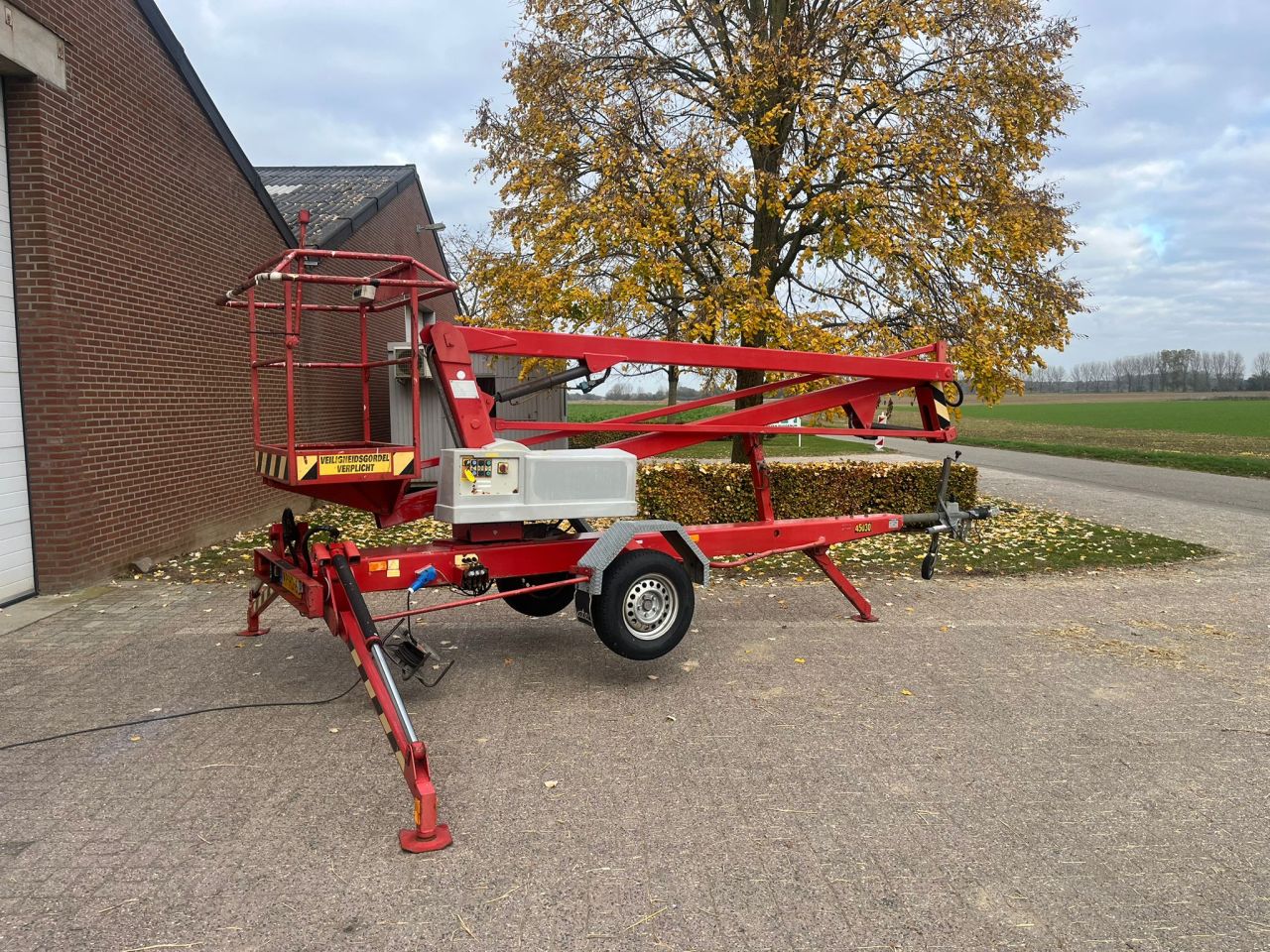 Sky High 1200 Hoogwerker | 2004 | 215kg | 12m | Electrisch 230V