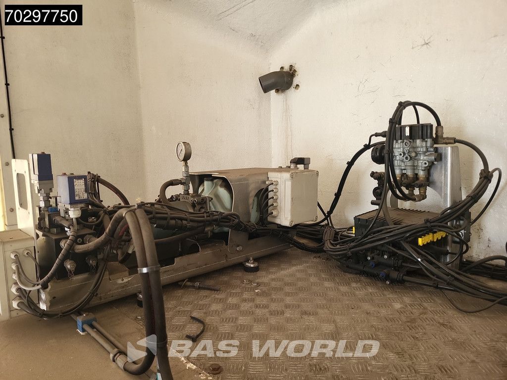 Faymonville F-S43-1EBB 3 axles Glass Innenlader