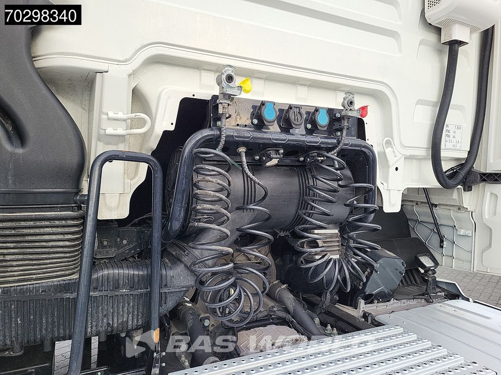 MAN TGX 18.470 4X2 GM Retarder 2xTanks Standklima Euro 6