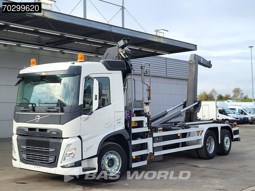Volvo FM FM 430 6X2 HMF 2320K-RCS Kran Crane + VDL S-21-6200 Lift + Steering Axle