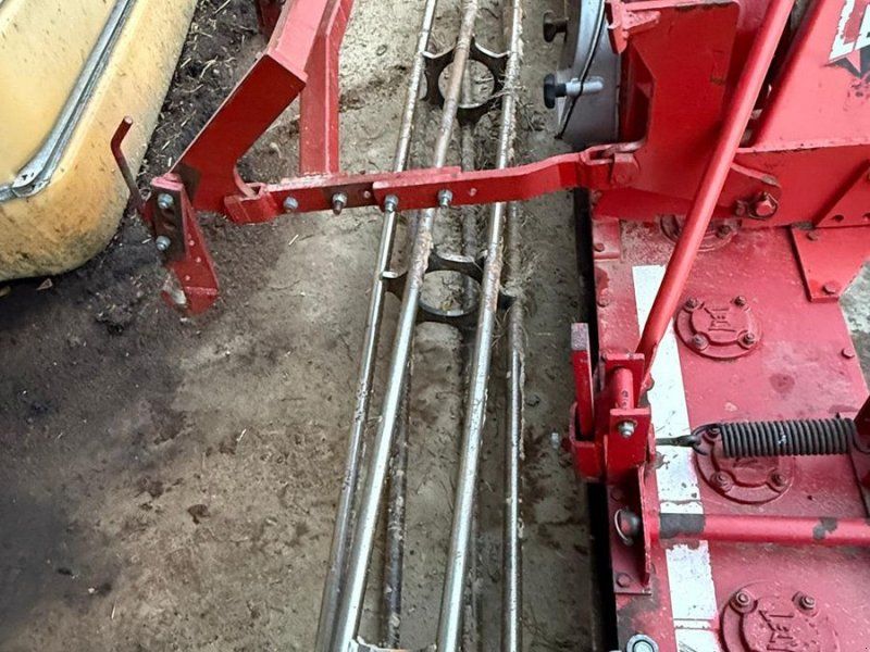 Lely Terra 250 mit hydr. Anbauteilen