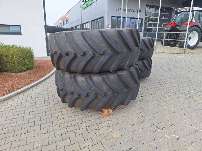 Continental 710/70R38+600/65R28 Kompletträder