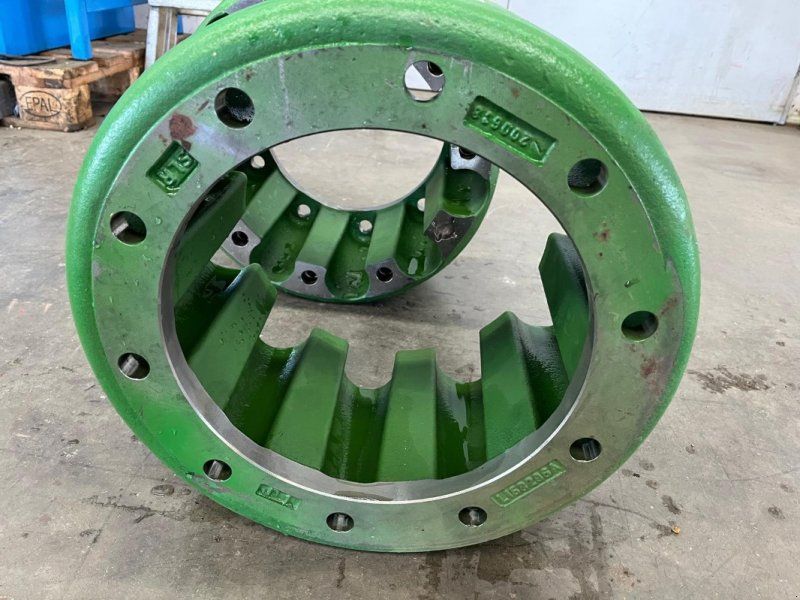 John Deere Spurverbreiterung / Nabenring/ VA / /  L158296 219 mm