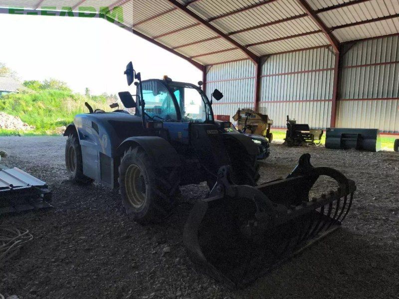 New Holland lm7.35