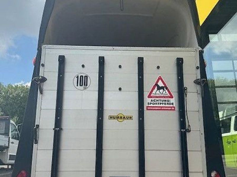 Humbaur Carrus 2 Pferde Alu 2,4t. SK 1. Hand