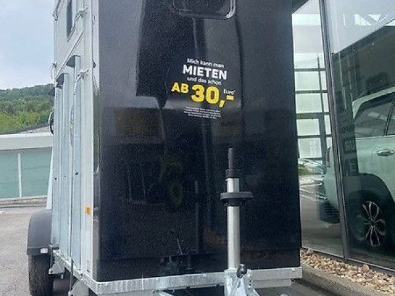 Humbaur Notos XTRA Pro 2-Pferdeanhänger Fronstausstieg