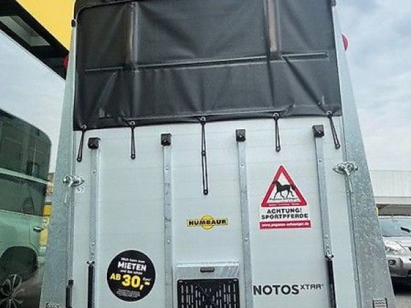 Humbaur Notos XTRA Pro 2-Pferdeanhänger Fronstausstieg