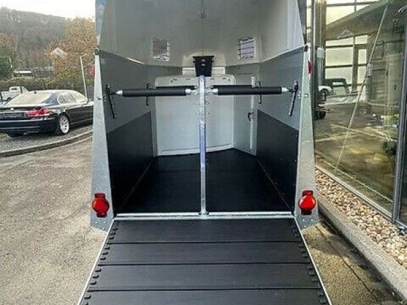 Humbaur XANTHOS Aero NEU Sattelkammer Pferdehänger ALU