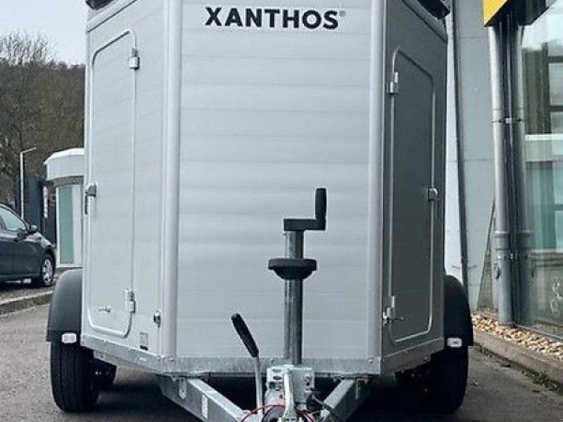 Humbaur Xanthos 2-Pferde 2,4t. SK DS NEU