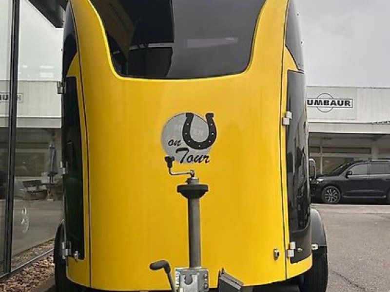 Humbaur Maximus  Pferdeanhänger Vollpoly,Aluboden  2,7to