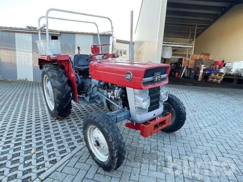 Massey Ferguson 133