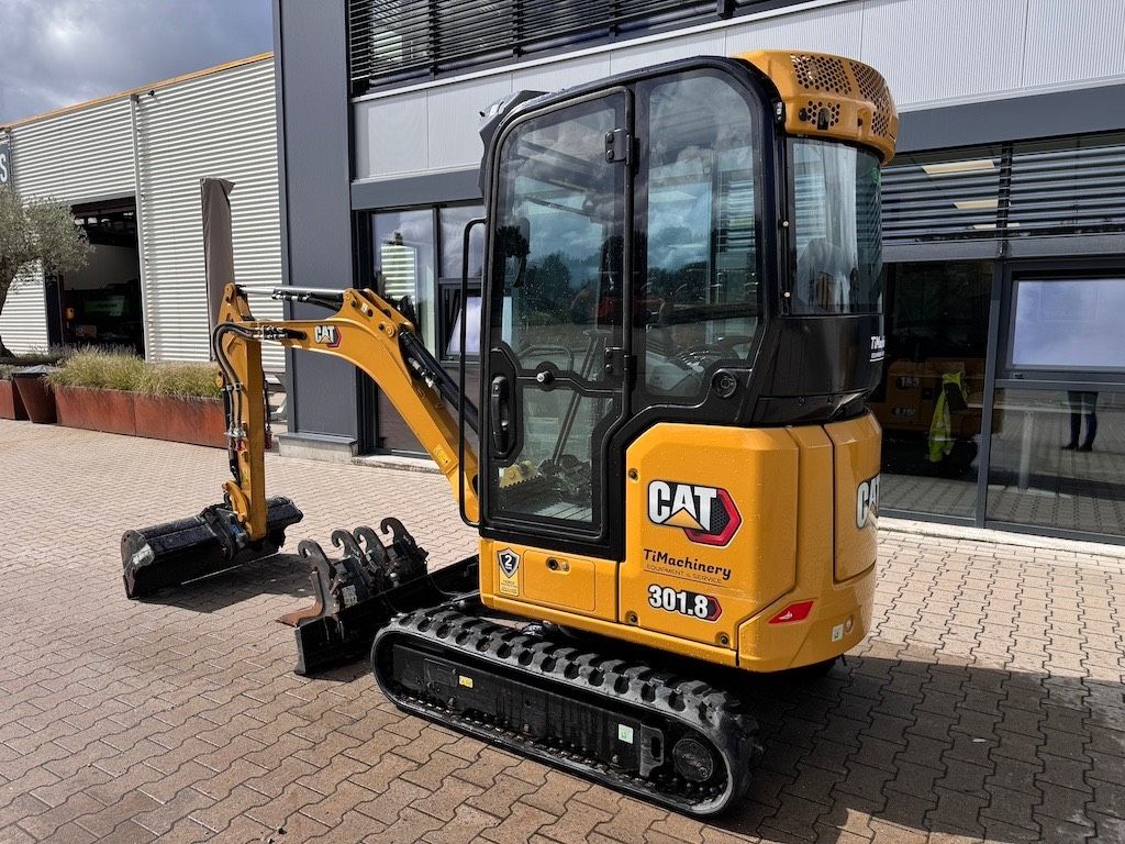 CAT 301.8