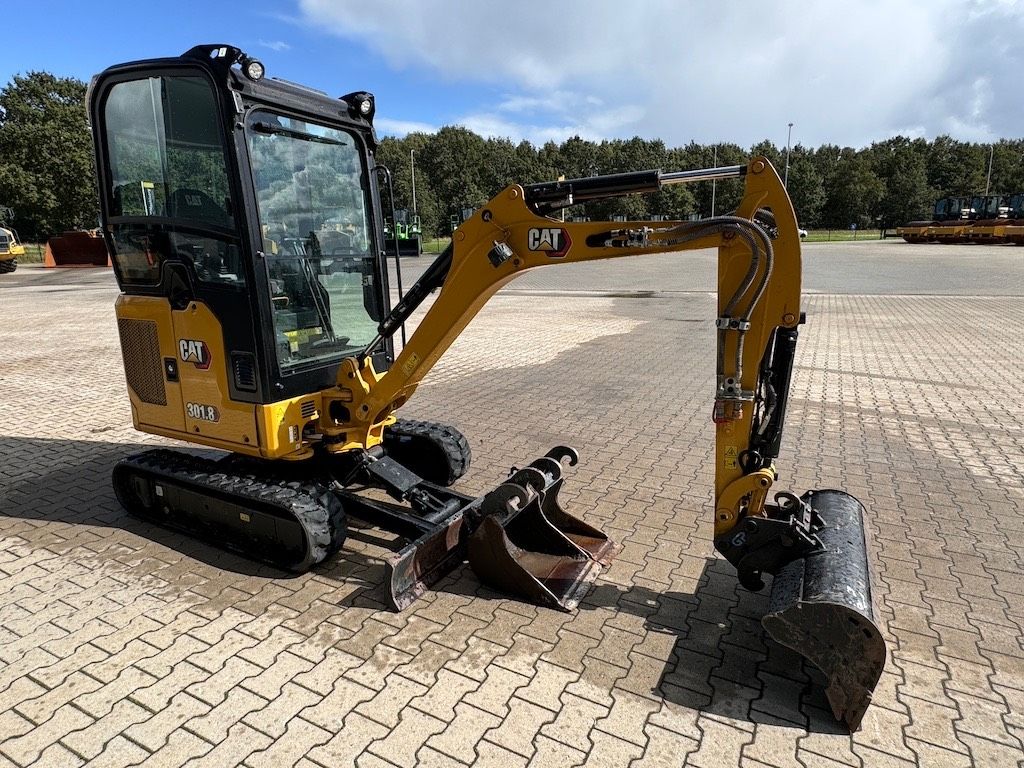 CAT 301.8