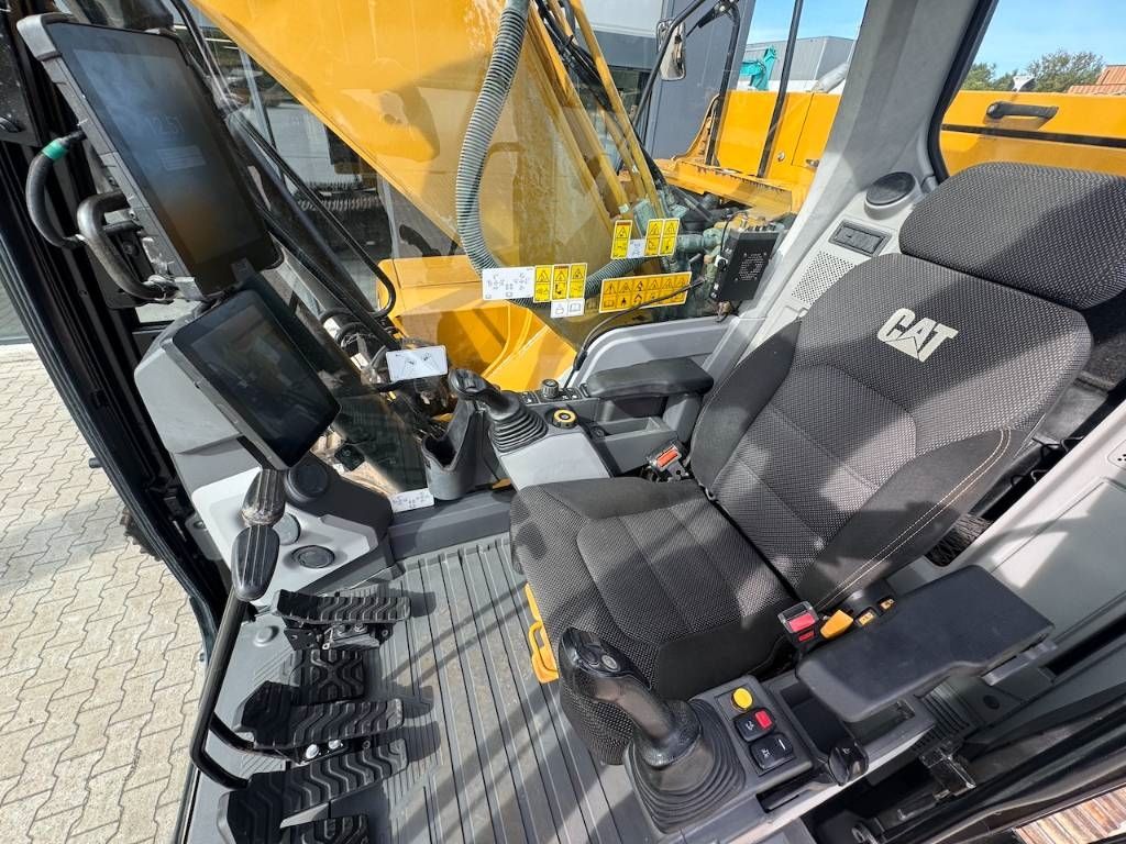 CAT 323 incl. Trimble Earthworks 3D GPS
