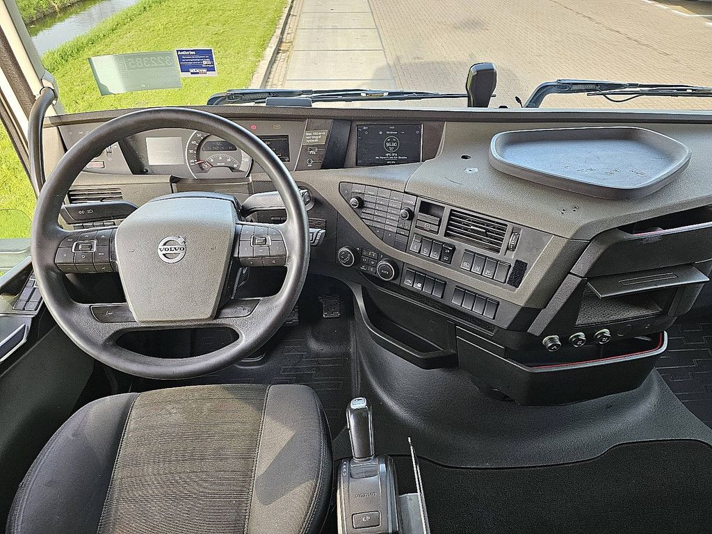 VOLVO FH 500 6x2 steered pto+hydr