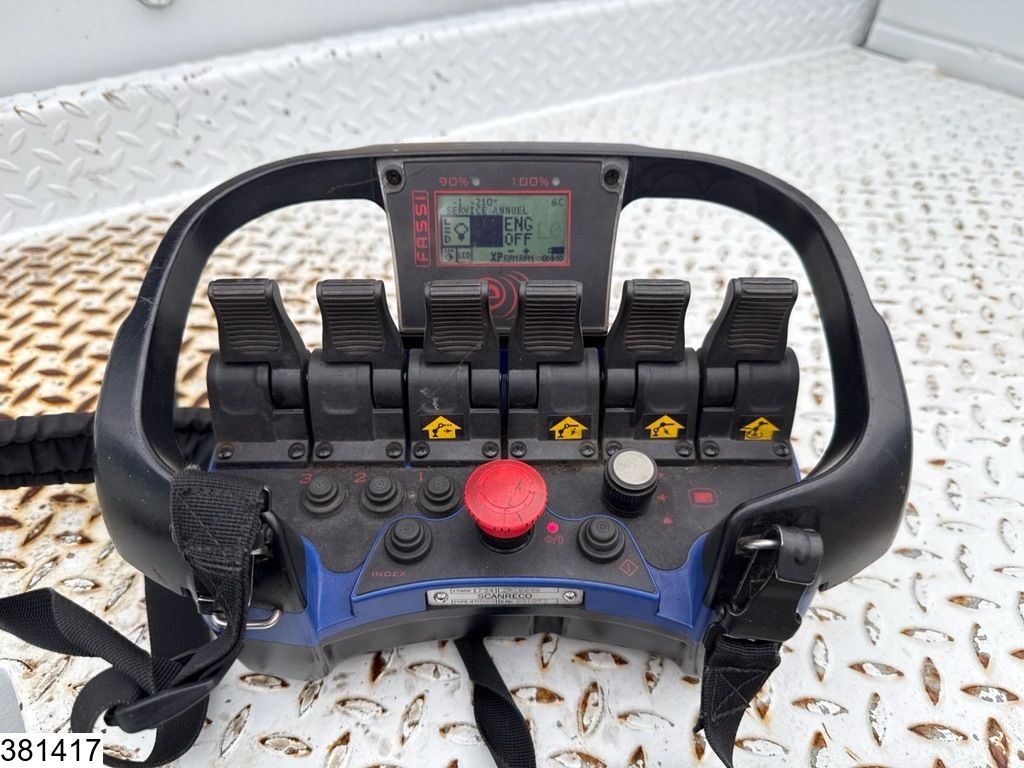 Iveco 260S36 6x2, EURO 6, Fassi, Remote