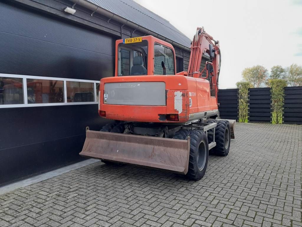 Takeuchi TB070 mobiele kraan graafmachine